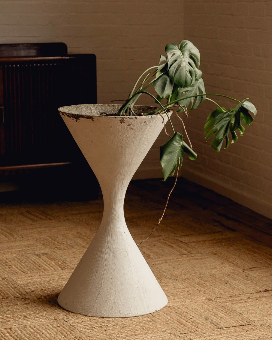 Large Willy Guhl Diablo Planter
