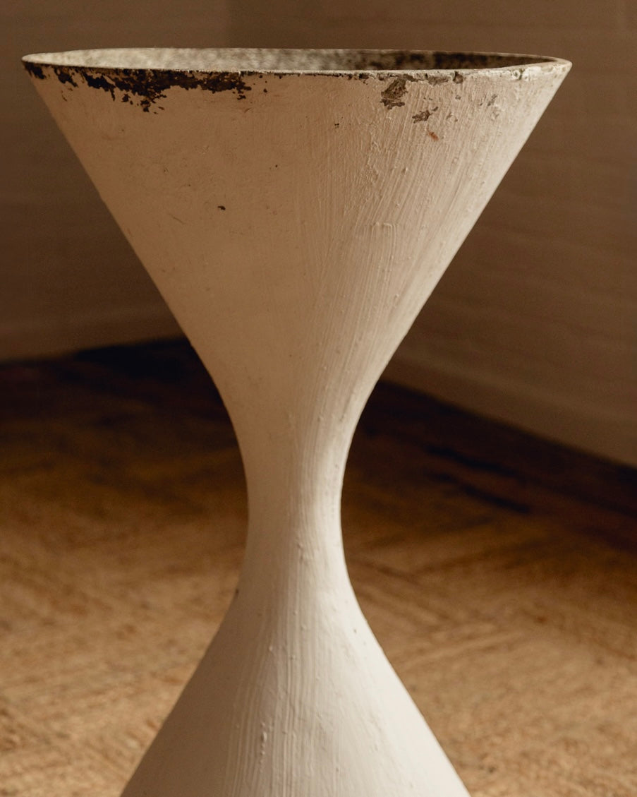 Large Willy Guhl Diablo Planter