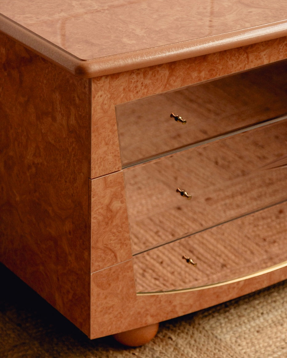 Burl Chest of Drawers/Sideboard