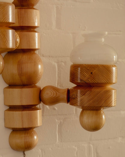 The Elia Wall Light